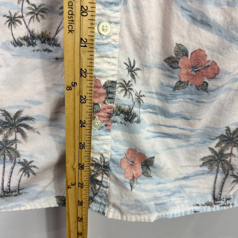 American Eagle Hawiaan Button Down Shirt Mens Small Palm Trees‎ Floral Beach